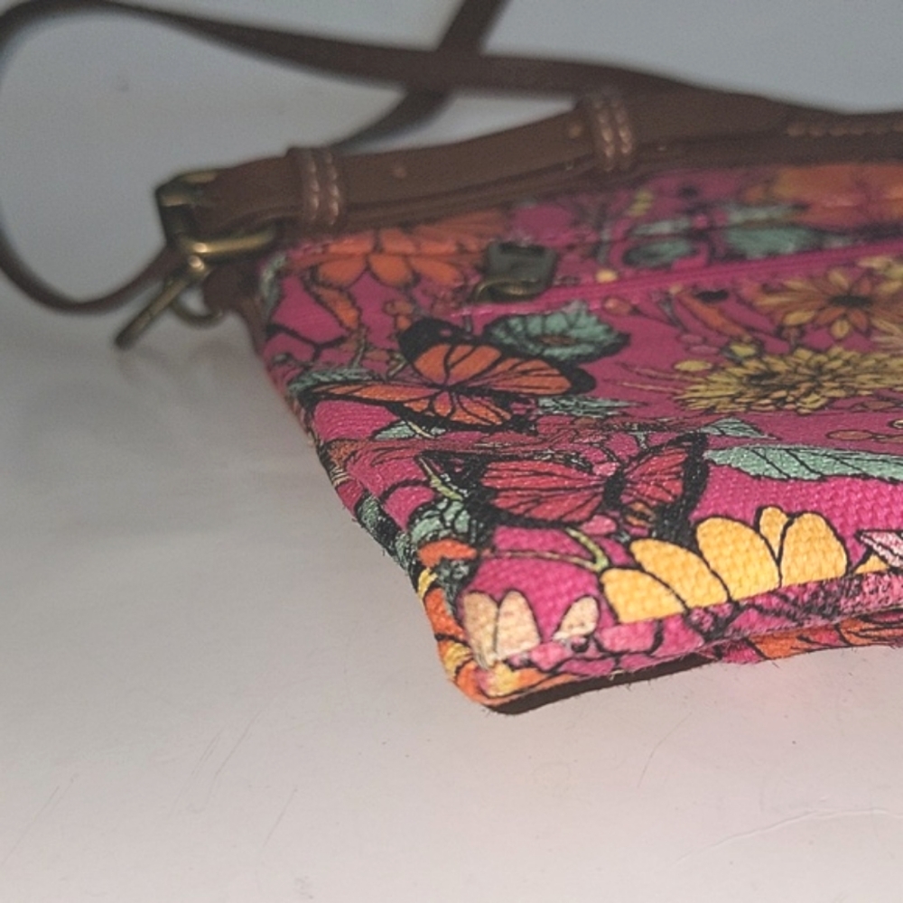 Sakroots Raspberry In Bloom Crossbody/Shoulder Bag - image 6